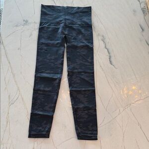 SPANX Charcoal Camo Leggings
